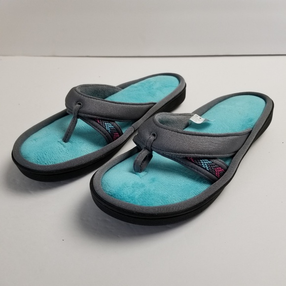 isotoner flip flops